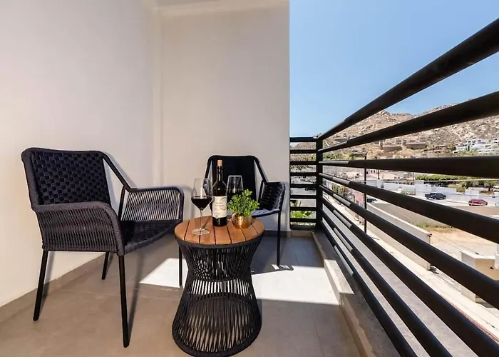 New Listing • Prime Location • Cozy & Modern Apartamento Cabo San Lucas